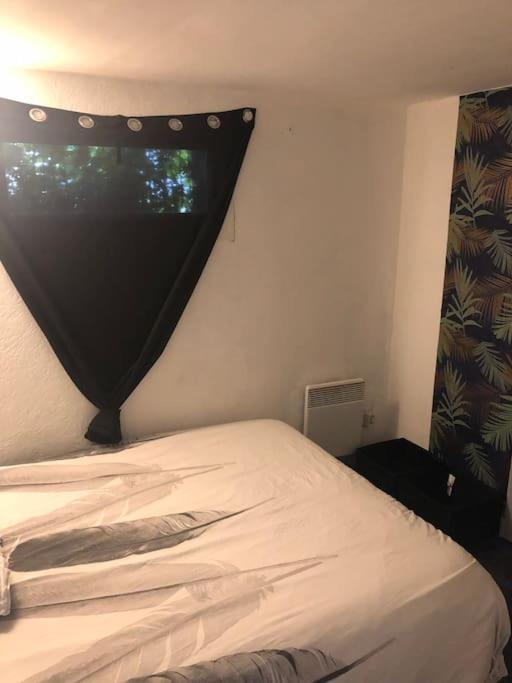 Logement Appartement Bourget เลอบูร์เช ภายนอก รูปภาพ